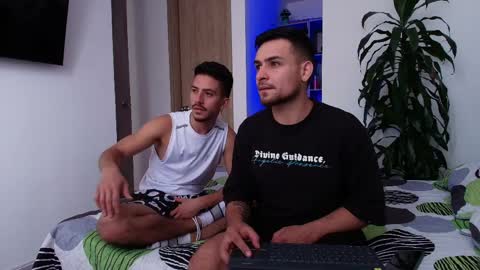 Aron Santoro online show from April 11, 2:09 pm