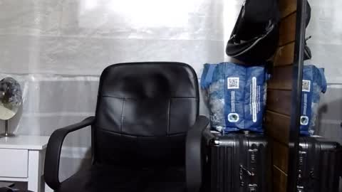 Aron G Franco online show from November 15, 6:32 pm