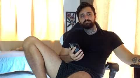 aronmiller online show from November 27, 5:49 pm