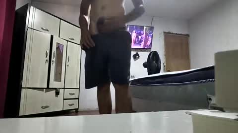 arrecho447648 online show from November 14, 7:15 pm