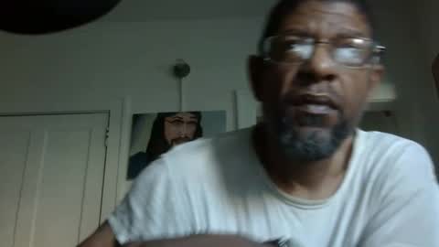 Snapshot of arteblazze chatting on March 11, 1:01 pm Arteblazze not daddy boy bitch or nigga online show from March 11, 1:01 pm