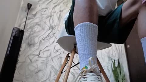   online show from February 5, 2:57 pm