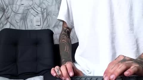   online show from February 1, 4:38 pm