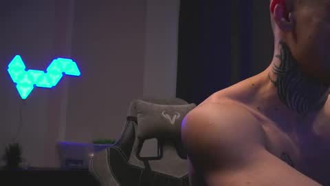 Jerk Machine online show from February 10, 7:04 am