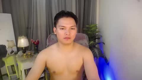 asian_handsomexx online show from October 28, 8:50 am