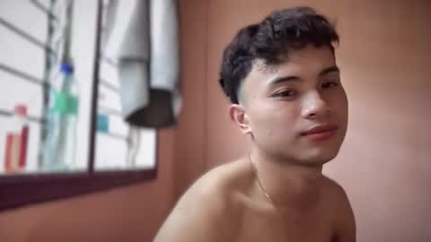 asian_paulox online show from November 29, 5:31 am