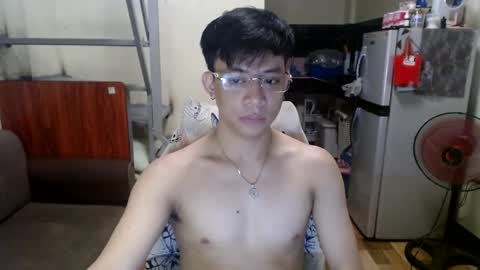 Snapshot of asiandreamboyx chatting on February 2, 6:04 am asiandreamboyx online show from February 2, 6:04 am