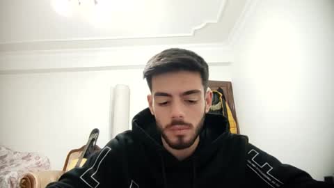 asihandsome06 online show from December 14, 6:30 pm