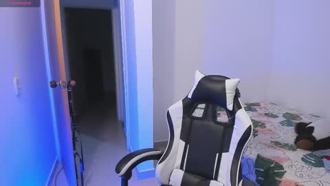 Asta Kuno online show from February 26, 8:15 am