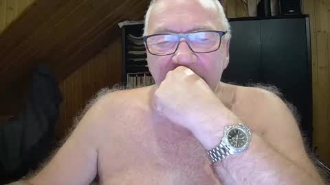 asusandy online show from November 12, 12:38 am