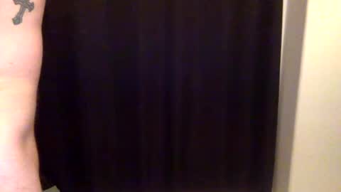 Snapshot of athletedilf chatting on January 11, 1:27 am Athletedilf  dilf new cum  shy online show from January 11, 1:27 am