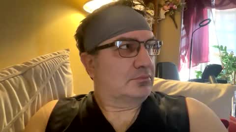 atozzzz online show from February 15, 5:10 pm