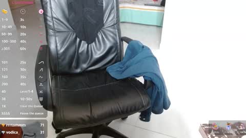 Aureliano online show from October 28, 1:08 am