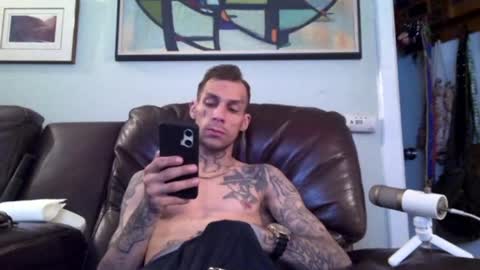 Snapshot of austinisking1916 chatting on January 6, 6:03 am Austin is King online show from January 6, 6:03 am