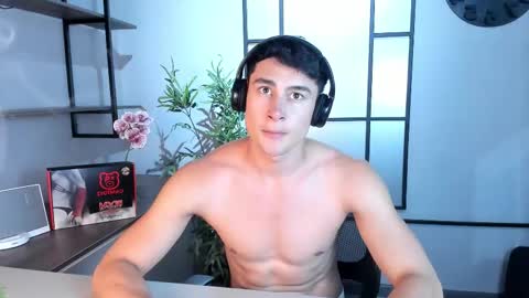 Austin  online show from February 14, 7:31 pm