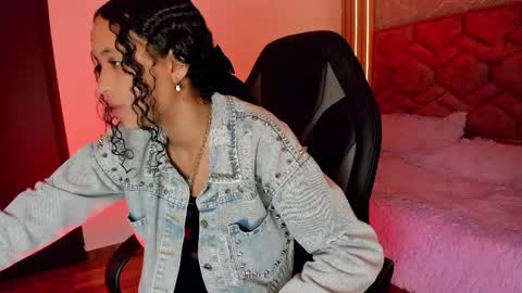 Austinmiller2020 online show from December 26, 4:14 pm