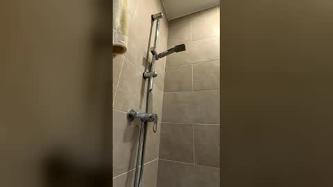 awakendreamcple online show from February 4, 8:31 am