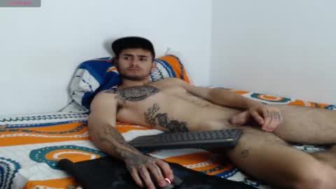 Axel online show from February 9, 4:07 pm