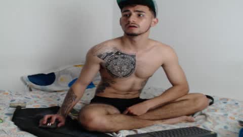 Axel online show from February 21, 7:10 pm