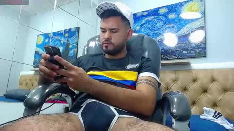 Axel online show from February 28, 4:00 am