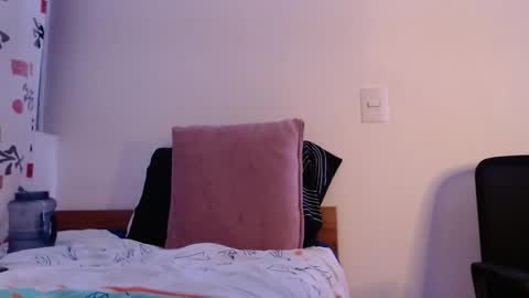 Snapshot of axel_davis_ chatting on October 9, 5:12 am axel davis online show from October 9, 5:12 am