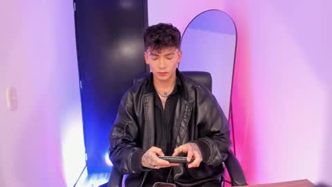 Axel online show from December 23, 3:26 am