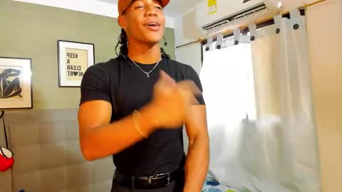 AXEL SILVA online show from October 2, 12:42 pm