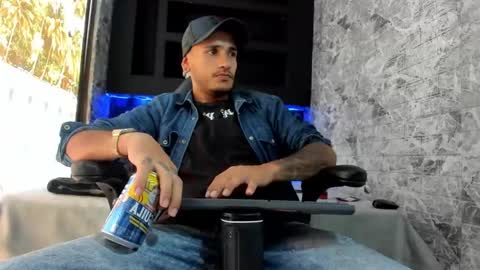 Axell Cross2 online show from October 25, 5:14 pm