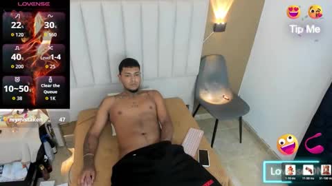 Axell online show from March 27, 11:00 am