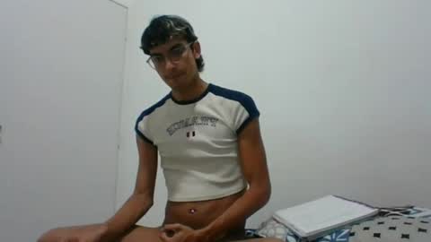 Axel  online show from February 6, 3:06 am