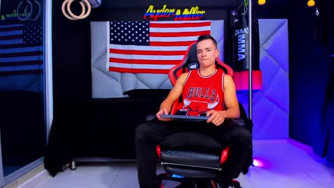 Ayden Miller online show from February 4, 3:00 am