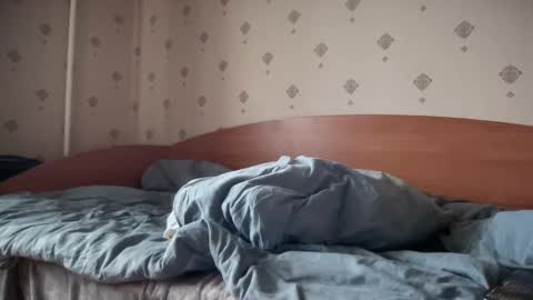 azazelmax online show from December 13, 10:30 am