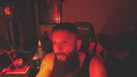 Snapshot of b713htx chatting on October 2, 6:28 am Miguel online show from October 2, 6:28 am