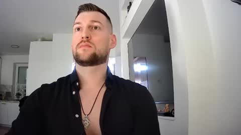 b_marco_ online show from February 19, 12:44 pm