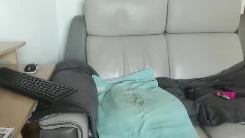 Snapshot of babacool96 chatting on December 6, 9:21 am babacool 96 online show from December 6, 9:21 am