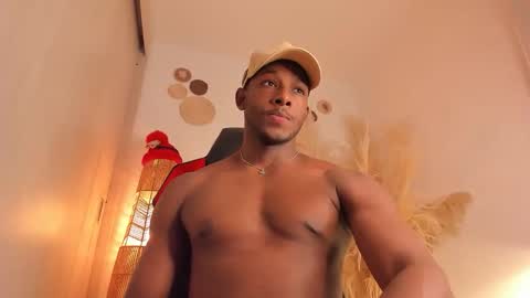 FOLLOW ME  online show from December 14, 7:04 am