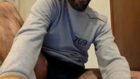 Snapshot of babyhardy chatting on February 14, 11:32 pm Tom A.    online show from February 14, 11:32 pm