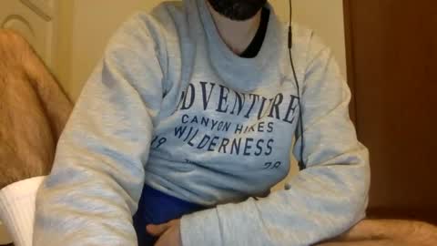 Snapshot of babyhardy chatting on December 2, 11:16 pm Tom A.    online show from December 2, 11:16 pm