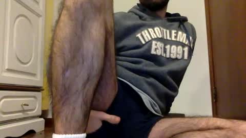 Snapshot of babyhardy chatting on January 31, 11:35 pm Tom A.    online show from January 31, 11:35 pm