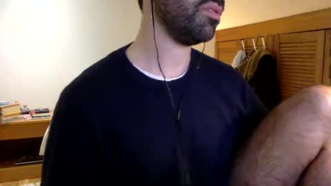 Snapshot of babyhardy chatting on February 3, 7:42 pm Tom A.    online show from February 3, 7:42 pm