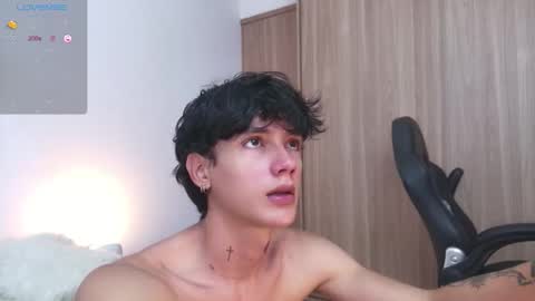 Snapshot of badboy_one chatting on September 27, 7:23 pm jhojan online show from September 27, 7:23 pm