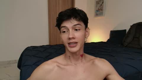 jhojan online show from November 3, 8:32 pm