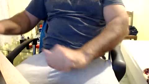 Snapshot of badbulgaro chatting on October 20, 2:48 am badbulgaro online show from October 20, 2:48 am