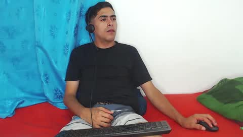 Juan Help us reach 100 likes online show from January 18, 3:24 am