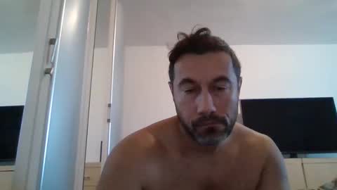 Bagio online show from December 4, 8:45 am