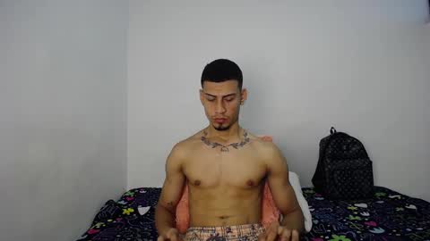 bairon_hugedick777 online show from September 25, 5:34 pm