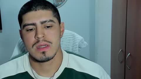 Snapshot of baltazardupont chatting on October 21, 12:19 pm Andres - online show from October 21, 12:19 pm