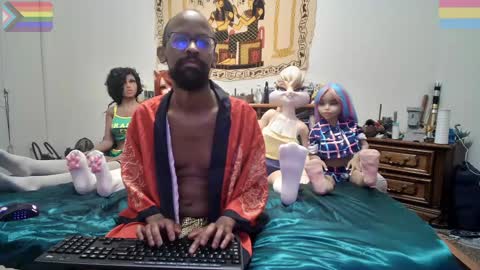 Snapshot of bandohusbando chatting on January 19, 2:47 am Bando Husbando online show from January 19, 2:47 am