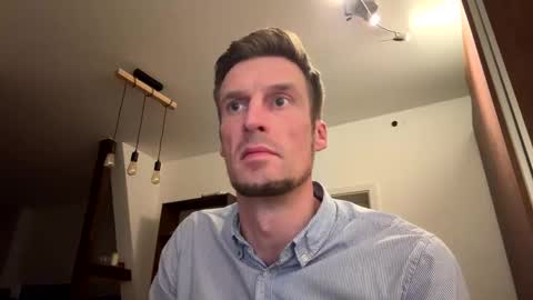 Snapshot of basst23 chatting on February 15, 8:34 pm basst23 online show from February 15, 8:34 pm