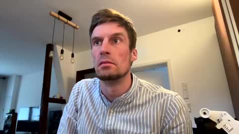 Snapshot of basst23 chatting on January 24, 8:44 am basst23 online show from January 24, 8:44 am